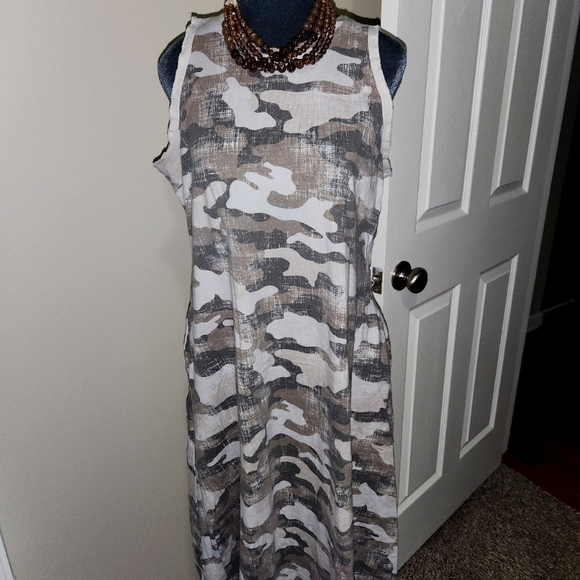 women's camo midi dress - Picture 1 of 5
